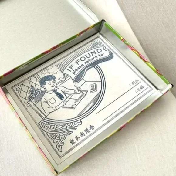 SOLD - Blue Q "Field Trip" Tin Box - Picture 3 of 4